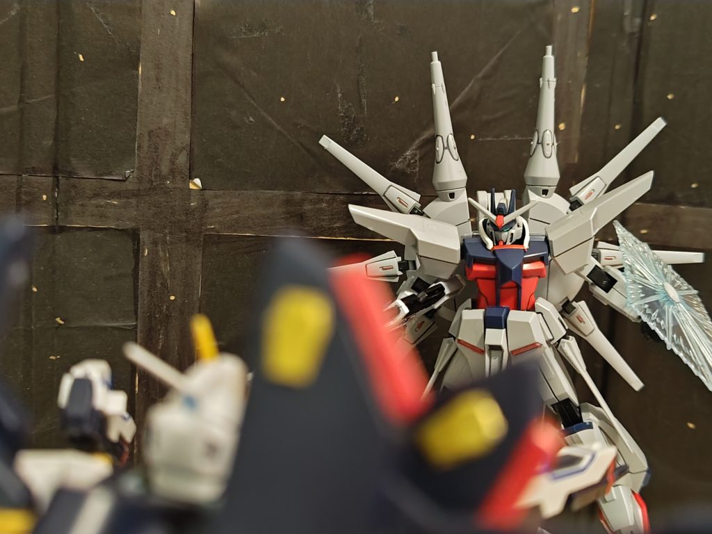 レイ「分かるだろ？お前には…俺は…」     ラウ・ル・クルーゼだ！ではまた👋😉