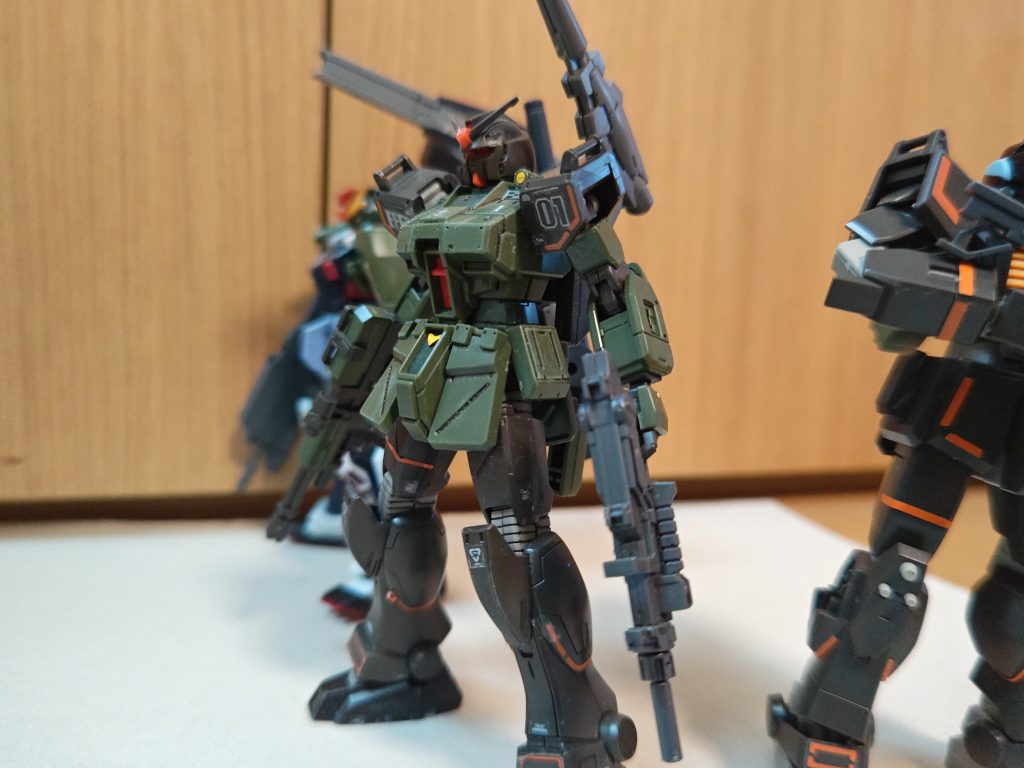 ガンダムスパルタン「よし、各機配置につけ!これより作戦を開始する!敵部隊は俺が叩く!お前らは援護を頼む!」        「了解!」