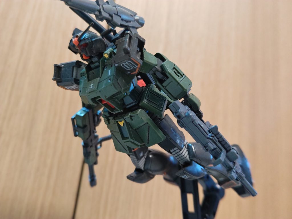 ガンダムスパルタン「…敵部隊発見!このまま突っ込む!」