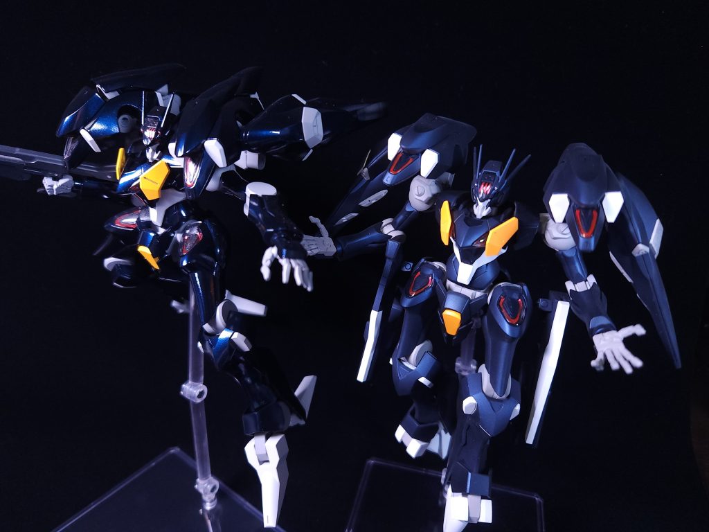 光沢仕上げのファラクト並べて