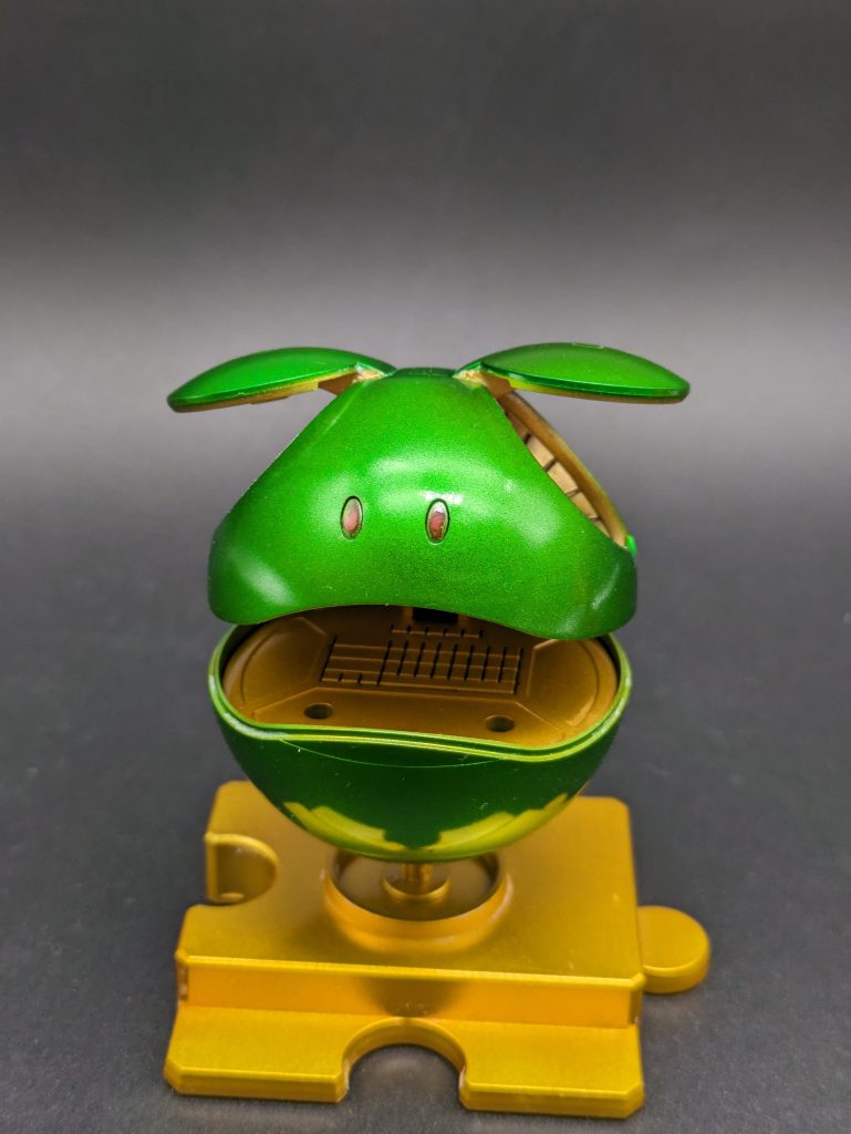 スターブライトゴールドをメタリック溶剤で希釈してあるのでムラのないラメ感になっています