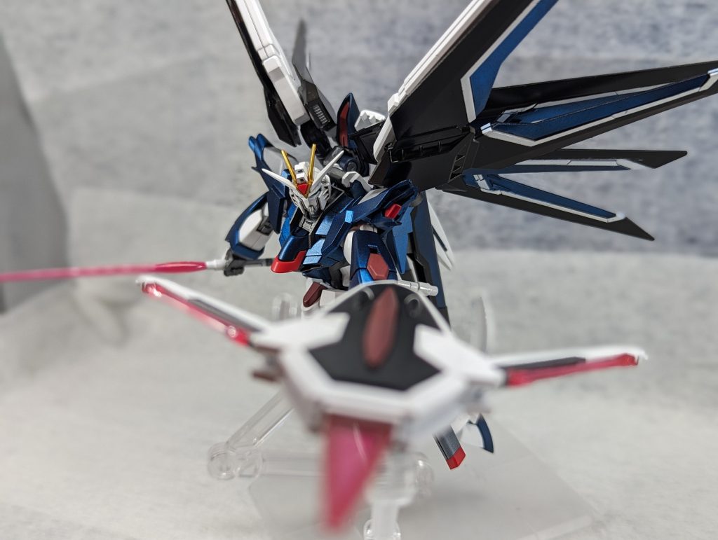 ライジングフリーダムガンダム–4枚目/制作者：みんくじら