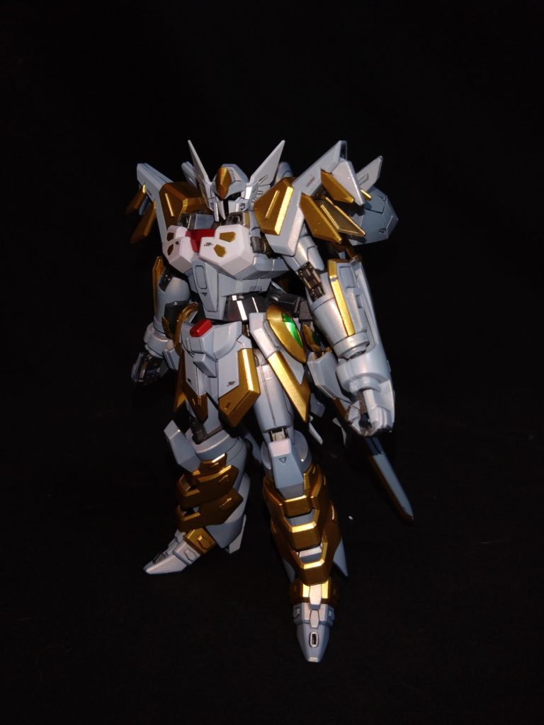 正式にはナイツ・オブ・ラウンド　パラディン　ランスロットとしたかったのですが長いのでランスロットのみの表記で行きました(^_^;)　　　　　より騎士ぽさを出せたらとビームサーベルなどの武装を変更してます