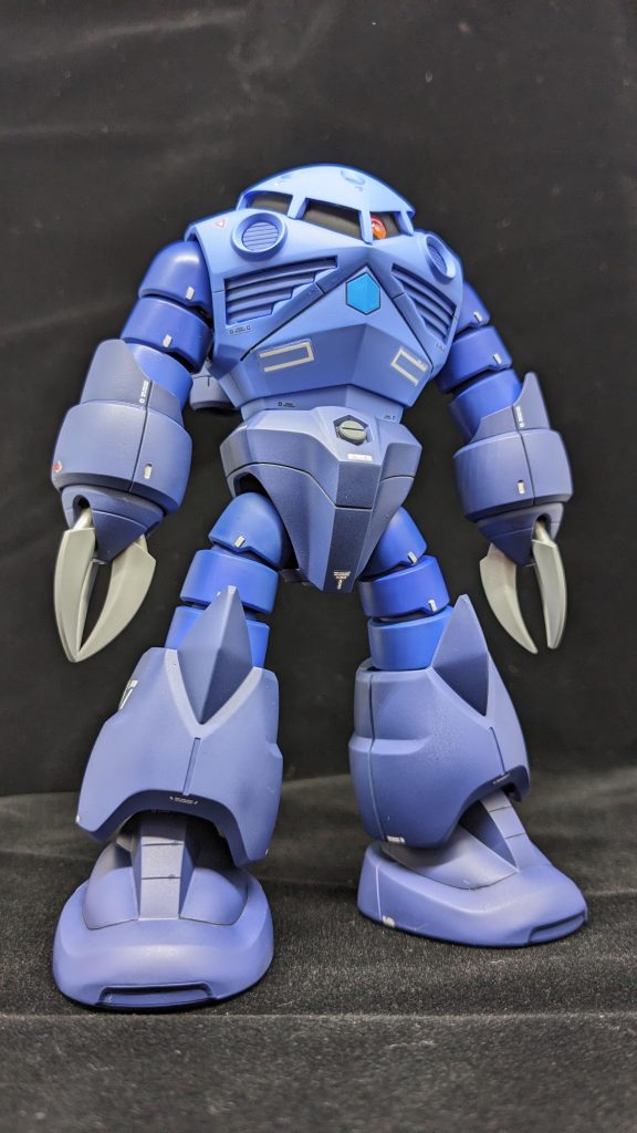 関節ゆるゆるだったので調整してきつくしたら今度はめちゃくちゃギチギチいって動かすのがこわいです…ABSこわひ🥲笑再販されまくってるからかバリも多いしすり合わせも結構あるしでちょっと時間かかりました😂