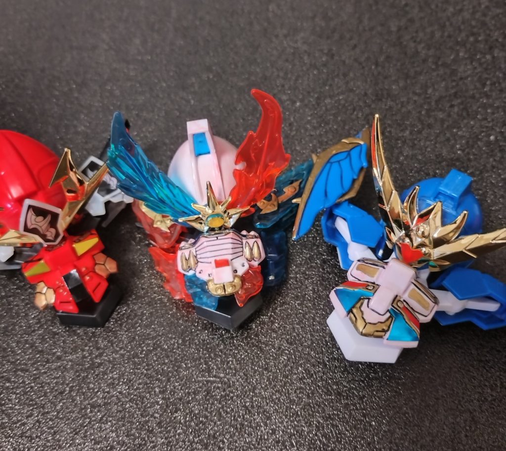 烈光・烈波・烈空に装着できる鎧。こちらも部分塗装+付属シール仕上げ。