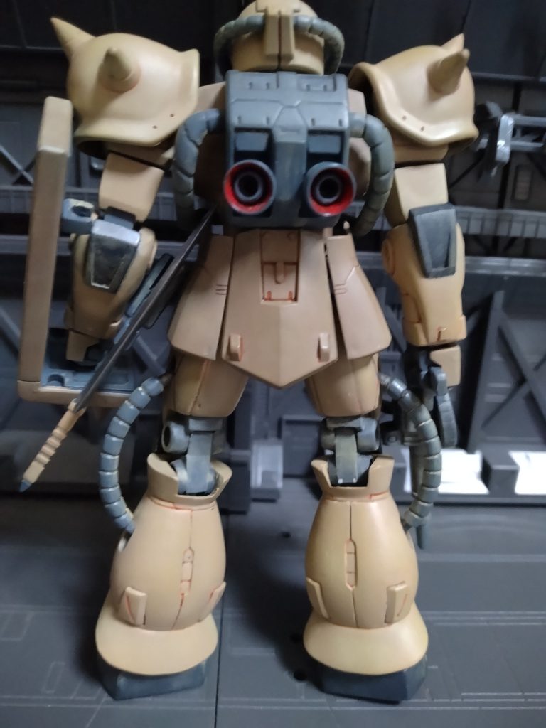 本キットの弱点であるむき出しのポリキャップや可動範囲の狭さを改修してます。