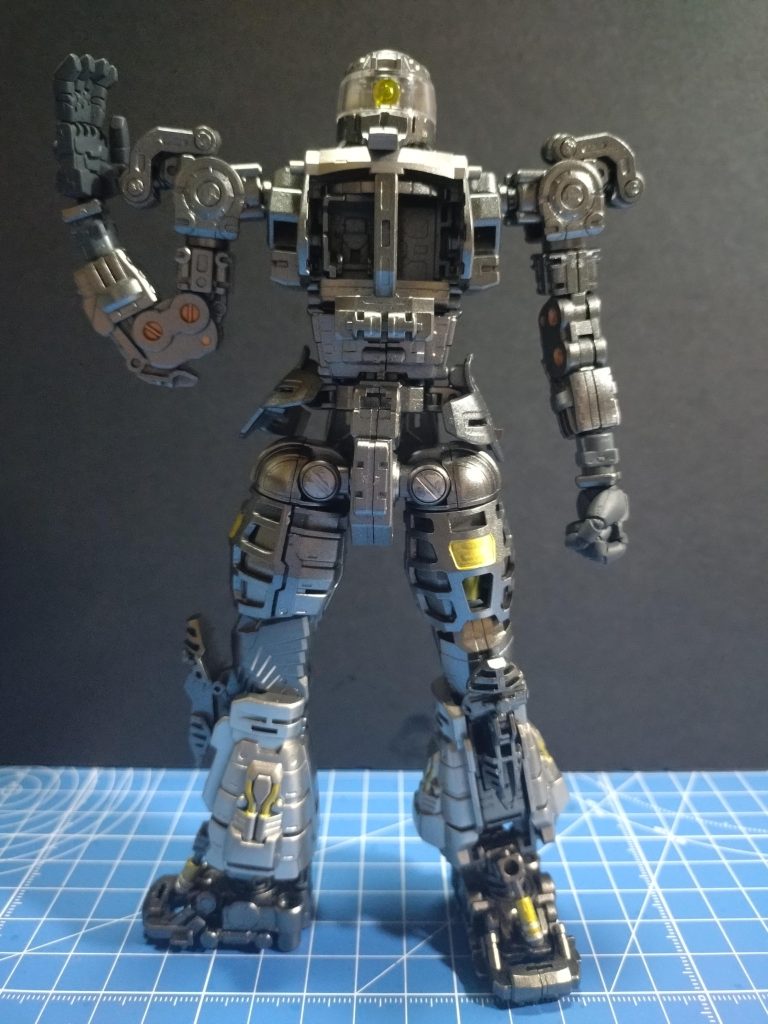 ・見えなくなりますがとりあえずフレーム部分も全塗装・使用した塗料はスターブライトアイアン、スターブライトジュラルミン。細かい塗り分けはMr.ホビーマーカー各種