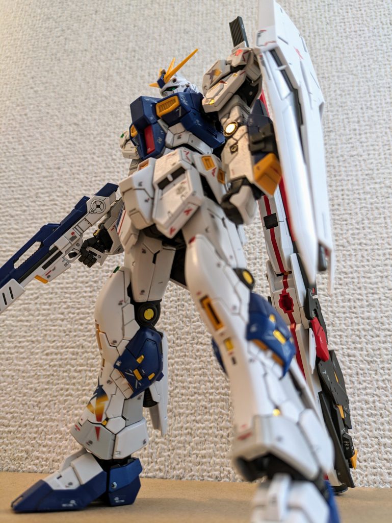 RX-93ff νガンダム–2枚目/制作者：たいやき