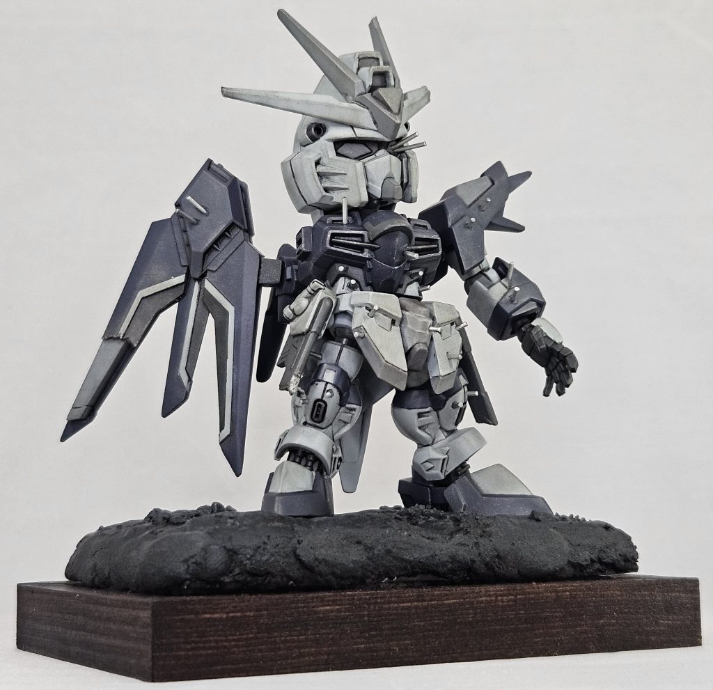 突き刺さってる針は100均の針金を使用しています25、6本刺したかな…角度とか長さとか微調整に苦戦しました