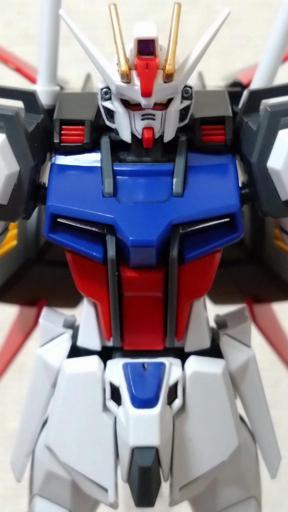 正面アップさすが初代主人公機、イケメンですね