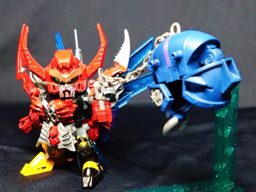 ダンゴムシ↔ハンマーを形にするのは難しく、塗装で誤魔化した感ありますが、これもパーツがあったのが奇跡的。この先の合体もありますが、まずその前にシュゴッドとタラントのエクストリームな合体も…