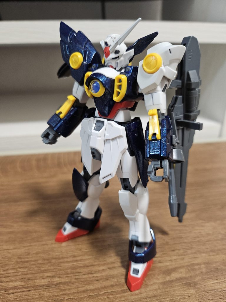 ウイングガンダムフェニーチェ(中古)–3枚目/制作者：紅月昇