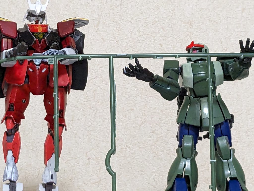 (君の乗るＭＳ・・・) 足がないようだが・・・