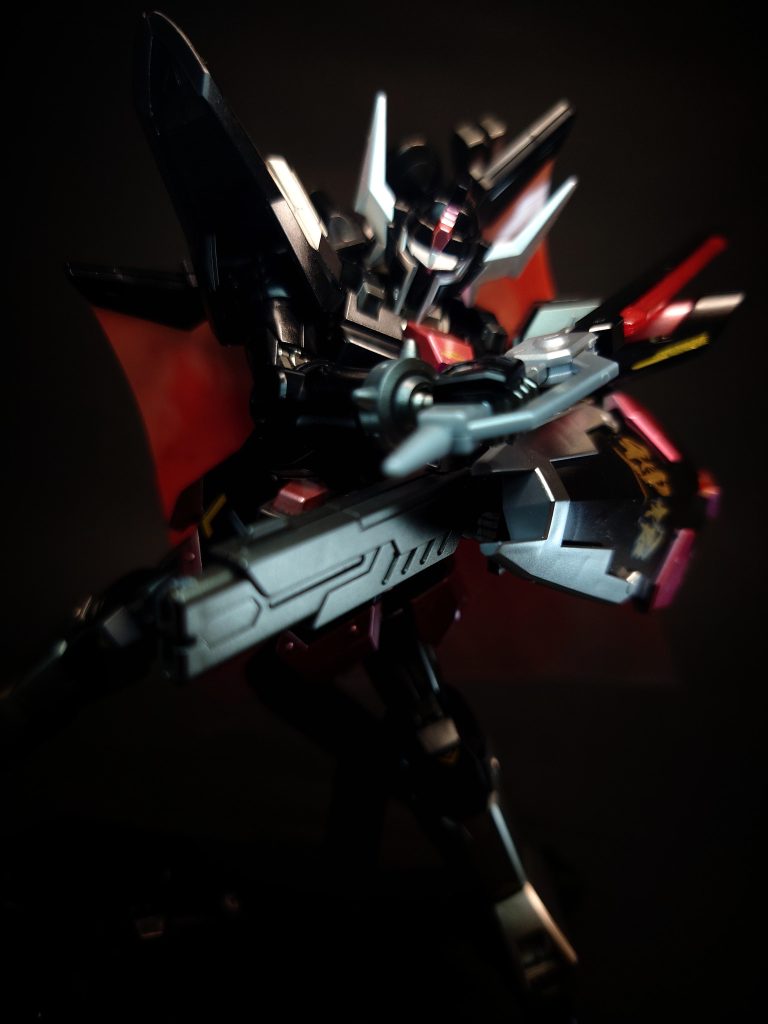 OWC-M1R1/F 高エネルギービームライフルブラックナイトスコード ルドラの主兵装となるビームライフル。非使用時はリアアーマーにマウントされる。