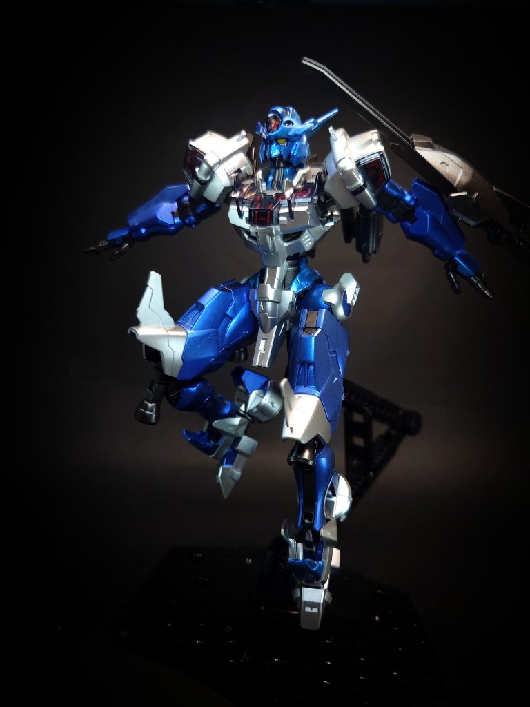 特殊機能   GUNDフォーマット福祉工学を端とする革新的身体機能拡張技術「GUND」をMS用に発展させたGUND-ARMの基幹システム。