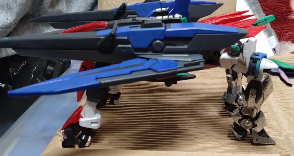 最初は4足による獣形態『ビーストリベロ』ガイアガンダムのように四足獣のMAに変形した形態。イクシードファイターとの合体が必要で、武装は主にイクシードファイターに装備されたモノなら使用できる。