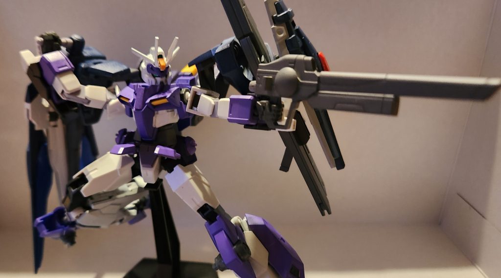 フェムテク装甲を持つファウンデーションを相手にしたときに仕様した「30式試作レールガン」。35式に比べ小型で、威力は低いが取り回しやすい。