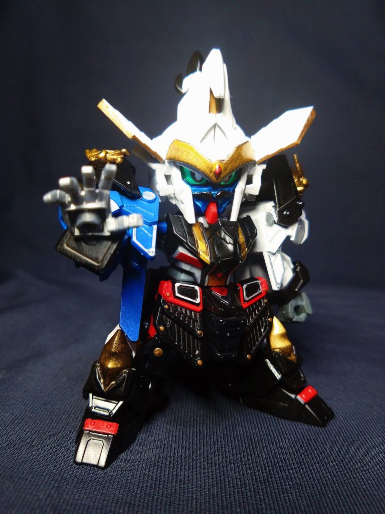 カクレンジャーは今年で30周年。それに合わせて完成できてよかったなと。忍者系はハリケンジャーやニンニンジャーも制作が残ってますが、なぜロボがどれもこれも奇抜なデザインなんだろ…