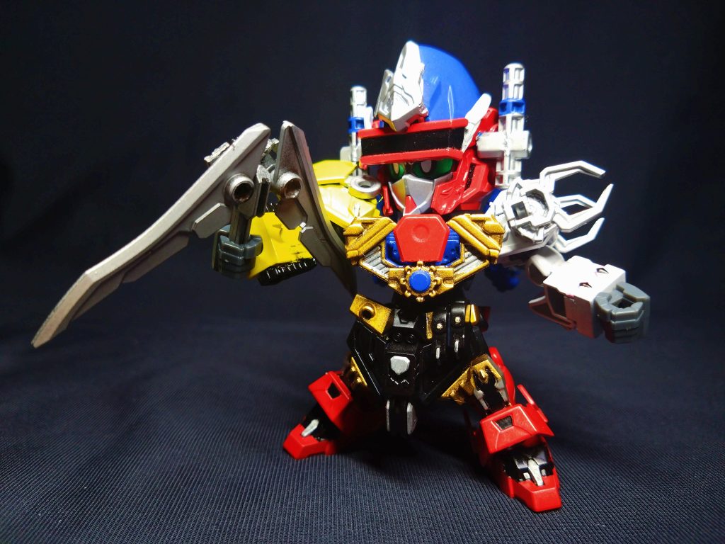 武器は剣モードからピッカー(ピッケル)に変形。でかくて肩に干渉するので、ベンジャミンやエドワードの角度付き手首のがよかったかも。