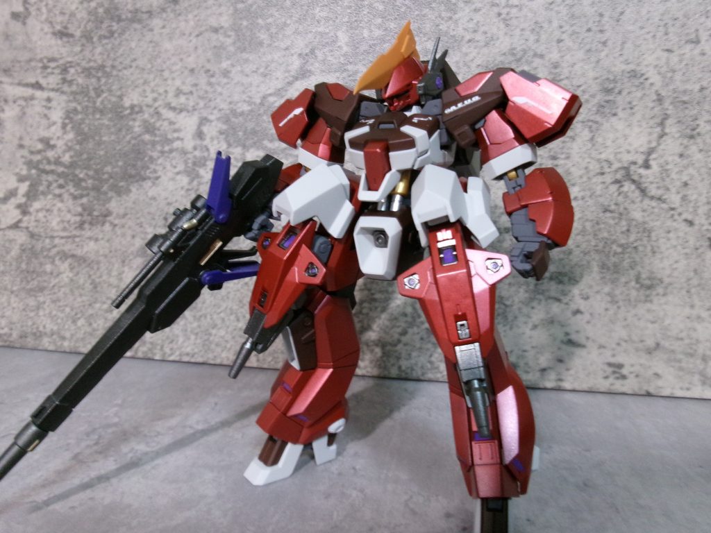 まずはバーザムから。太ももにビームガンは直前で思いついたんですけど上手くいって良かったです。