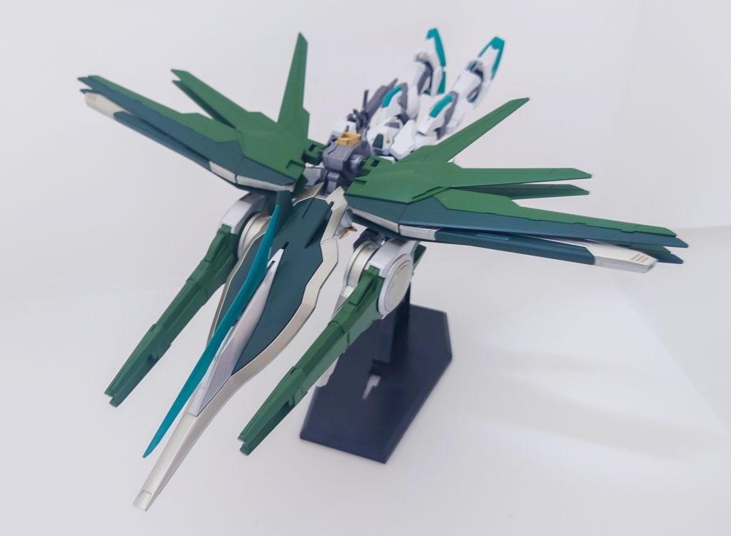 そして、今流行り?の寝そべり変形による戦闘機形態。