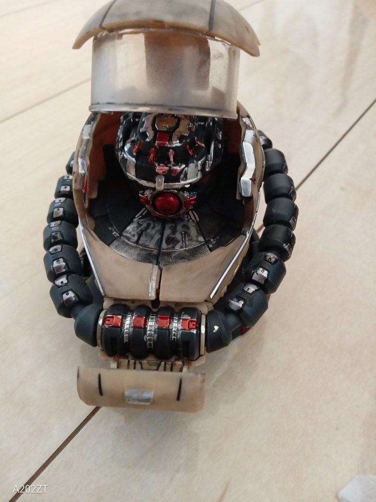 全ハッチ解放！！モノアイ動かせます