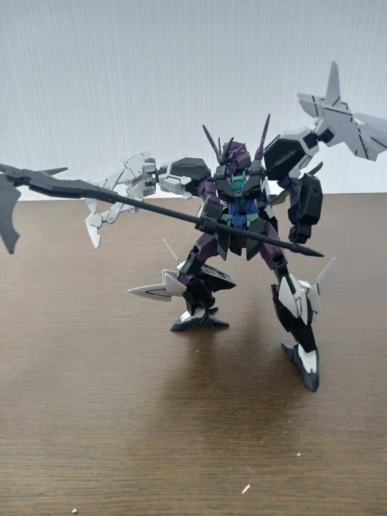 プルタインガンダム–3枚目/制作者：克弥