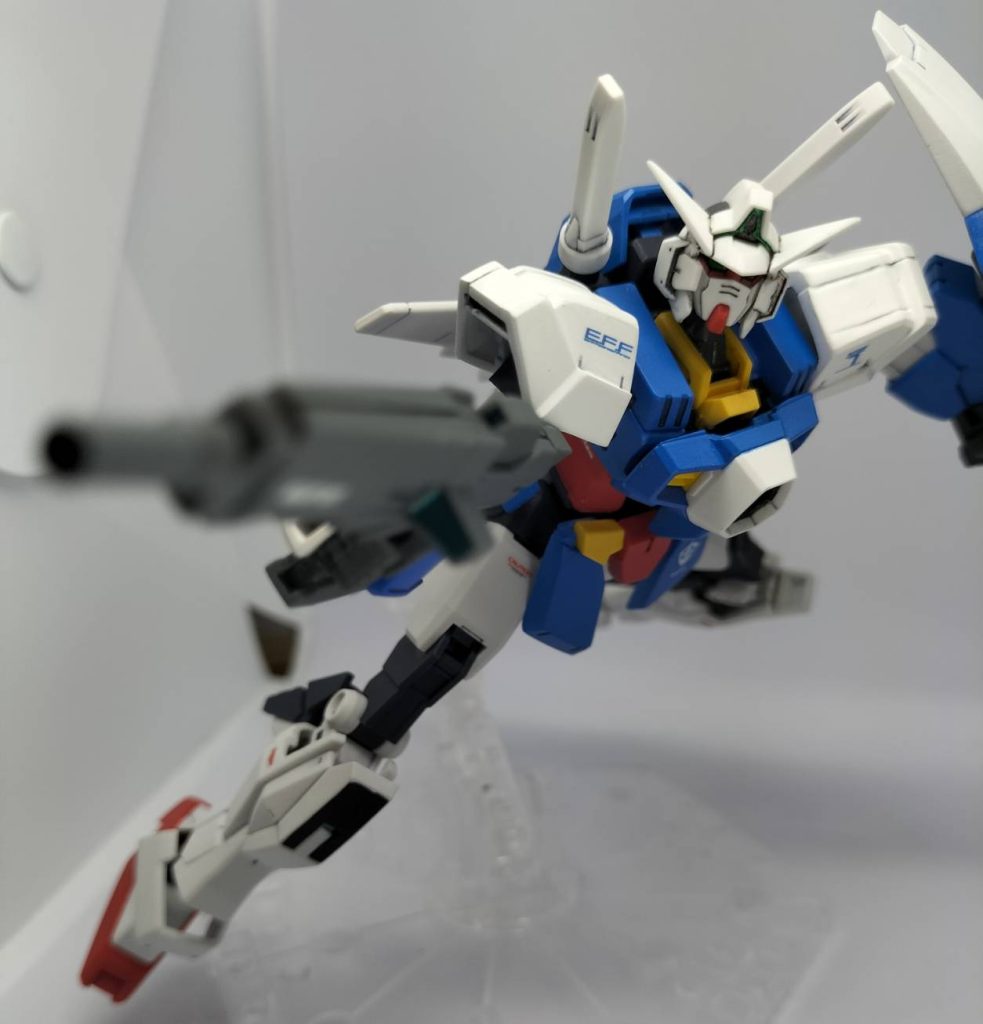 ……的な感じで、妄想していました(笑)アースリィの装備はシンプルなデザインにこそ良く似合う。他のアーマーもAGEシステムで作りました的なノリで装備できるので楽しいです。サタニクスアーマーとか、いかにもAGE的でしょ?