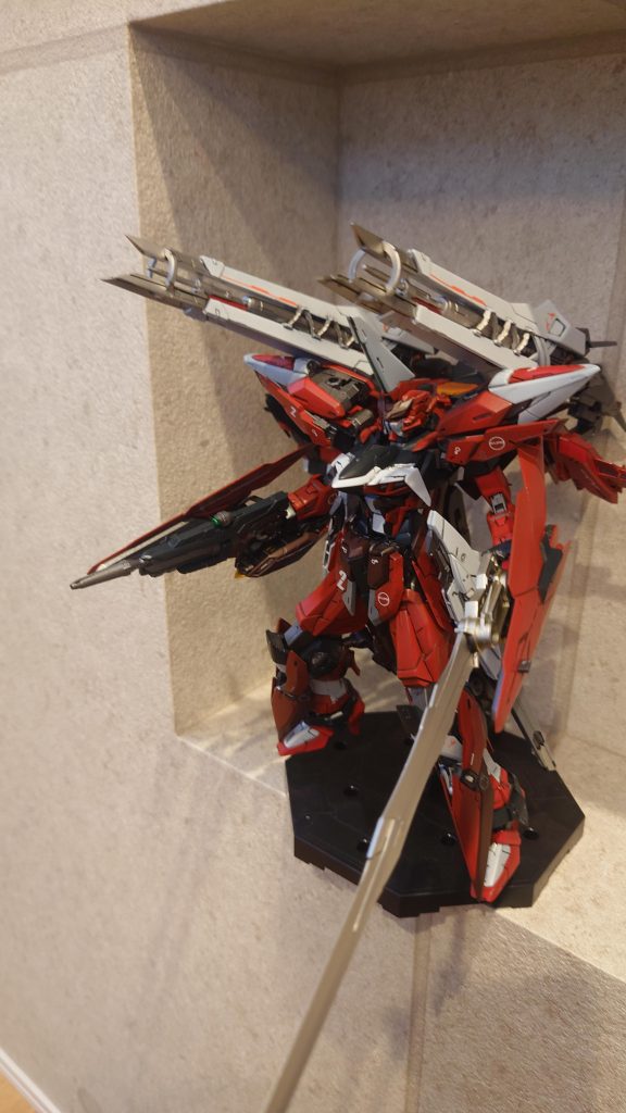 ライジンストライカーを装備すると、一気にボリュームが増しました！