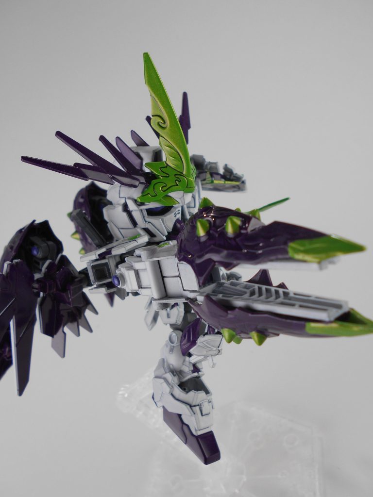 アームド・アーマーBS改、「悦狂嵐牙砲」。アームド・アーマーBSに大型ジェネレーター兼ニードルファンネルの装備を追加。