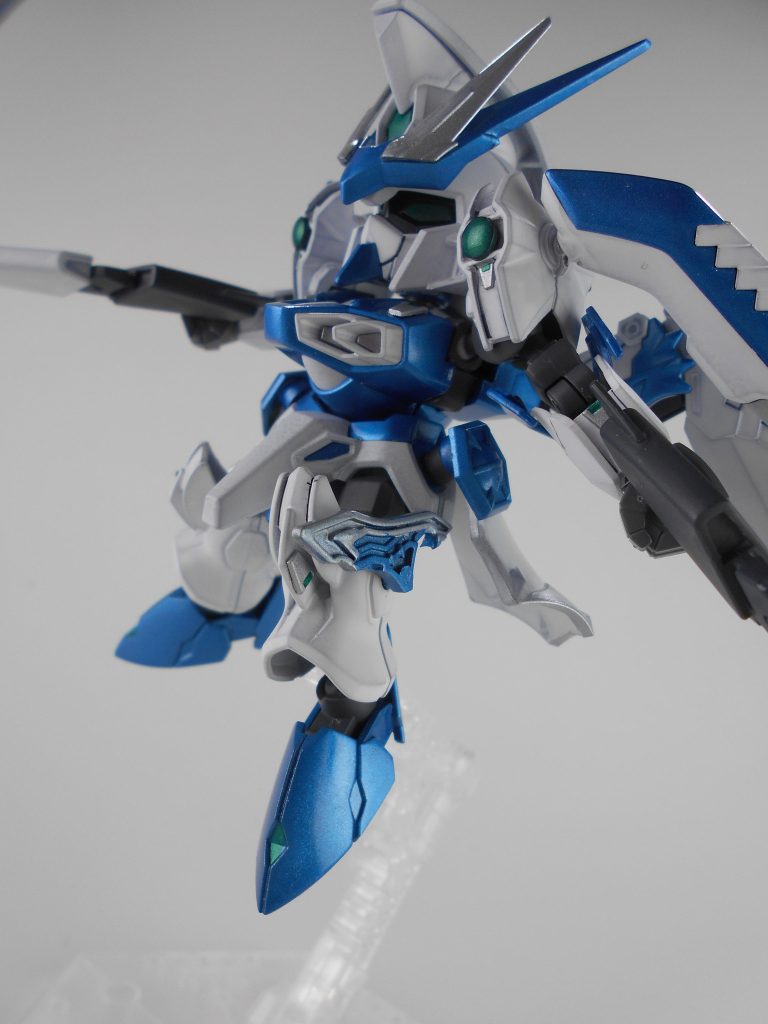 紅炎改、「蒼炎」。膝外側に装備しており、接近戦時や発射してダガーとしても使用できる。