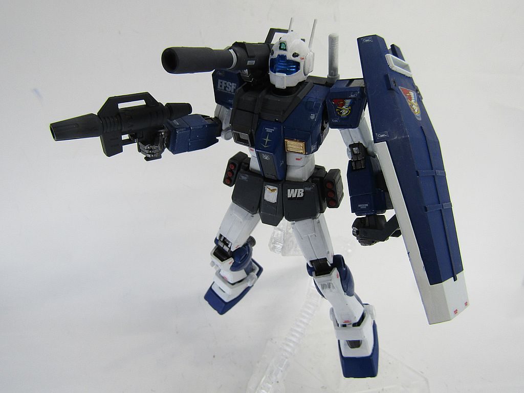 腰のミサイルも隔壁破壊に使えそうです。