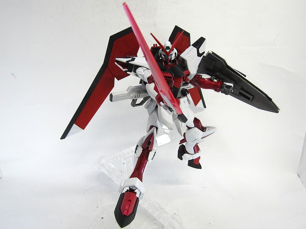 刀のような形状ですので、良く斬れそうです。