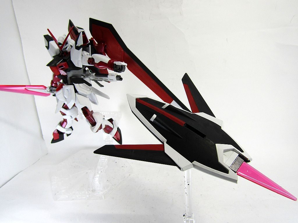 一応、シールドブーメラン!コスト的には制式採用機にはオミットされそうです。