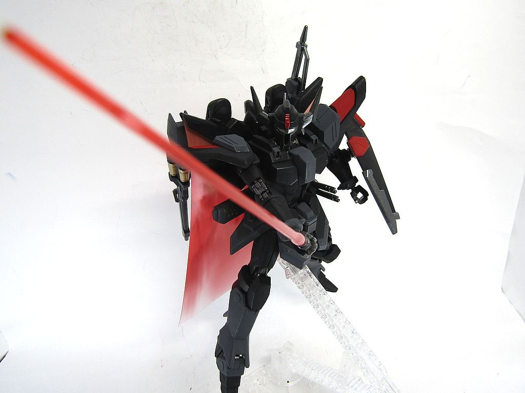 サブウェポンのビームサーベル。