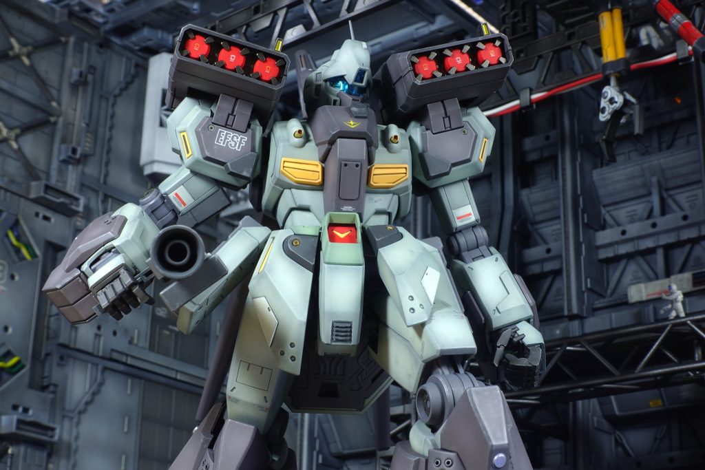 コイツの為に格納庫もリファイン