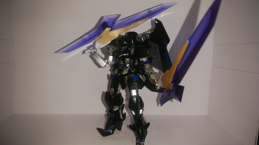 腰部ロングソード装備状態ポージングはレッドドラゴンの最かっこいいぜ！ですね