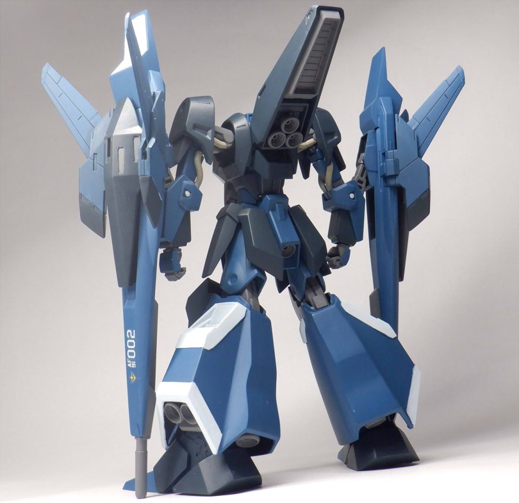 脛の推進器もジェットエンジンに変更されました。