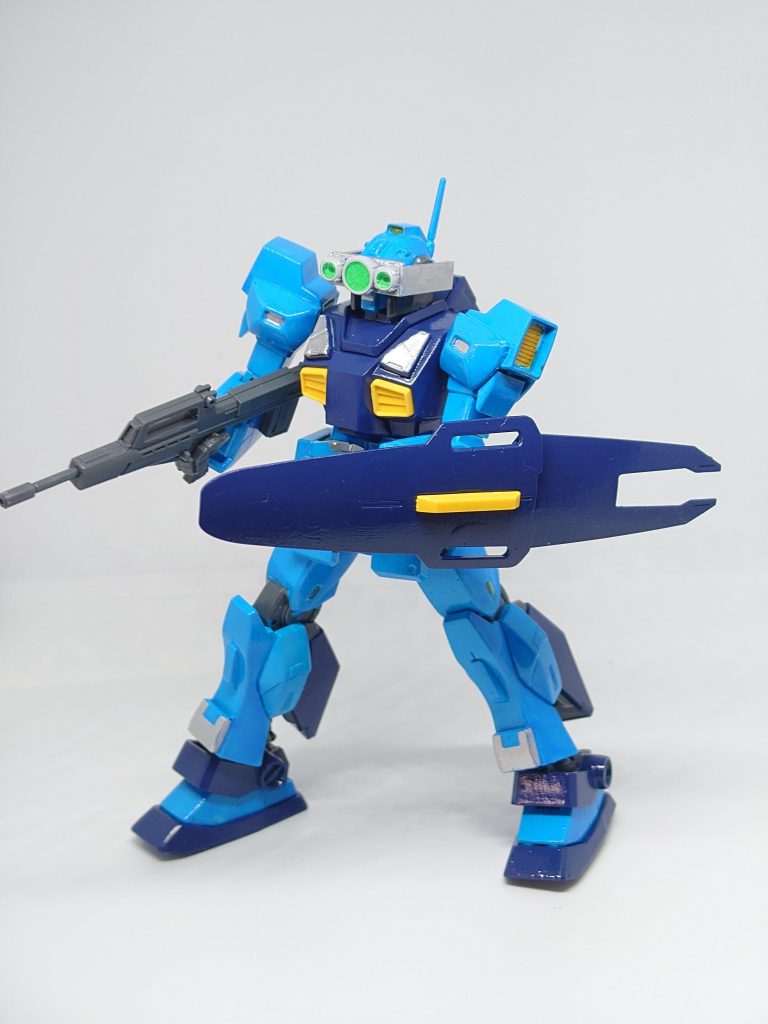 あとは余ってたパーツで装甲やヘリウムコアを追加。偵察仕様ってことで武装はジムライフルをそのまま流用してみました。