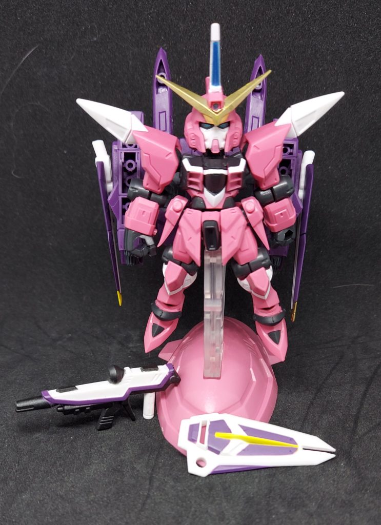 素組前面(アンテナとファトゥムの一部黄色だけ塗った後に素組撮ってない！と思って撮ったんで微妙に塗ってます)