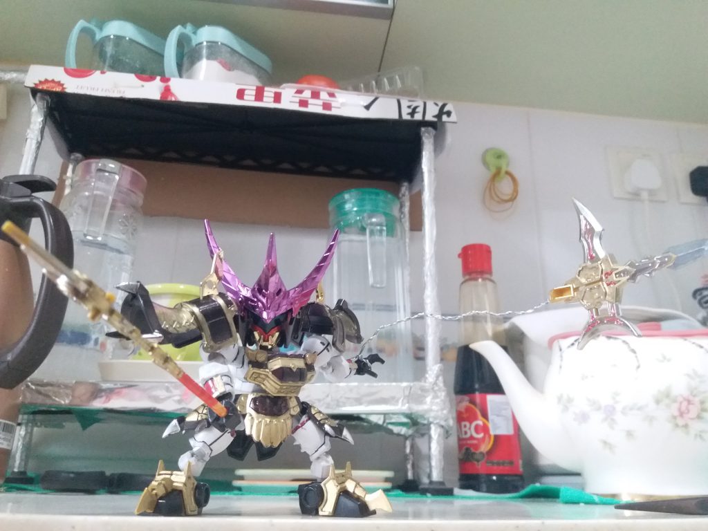 呂布トールギス–3枚目/制作者：LUNLUN（邪道可動）