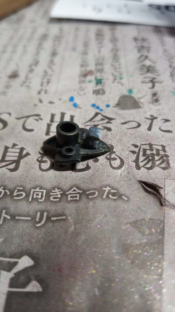 モノアイ可動化工作中