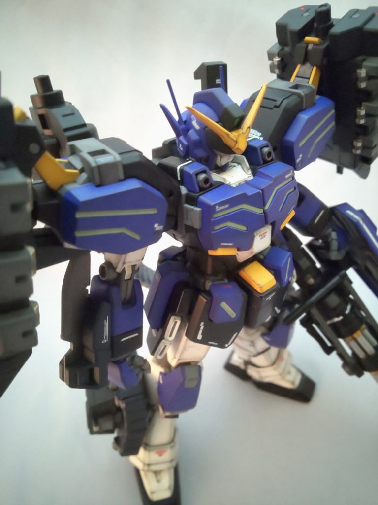 イメージがガラッと変わりますね。細かく塗り分けただけです。