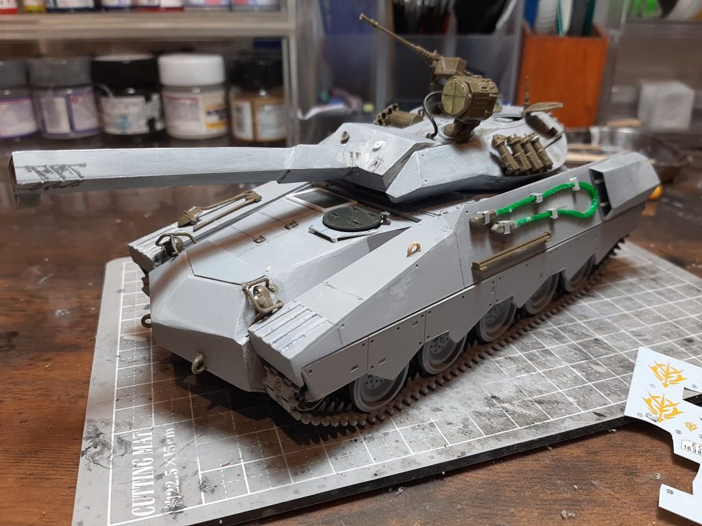 塗装前の改造完成状態。製作期間は約3ヶ月でした。できれば、水陸両用装輪偵察警戒車　PVN.44/1　WEASEL（ヴィーゼル）も作ってみたいのですが、こっちのほうが難しそうなのでどうかな・・・。最後までご覧いただきましてありがとうございました。