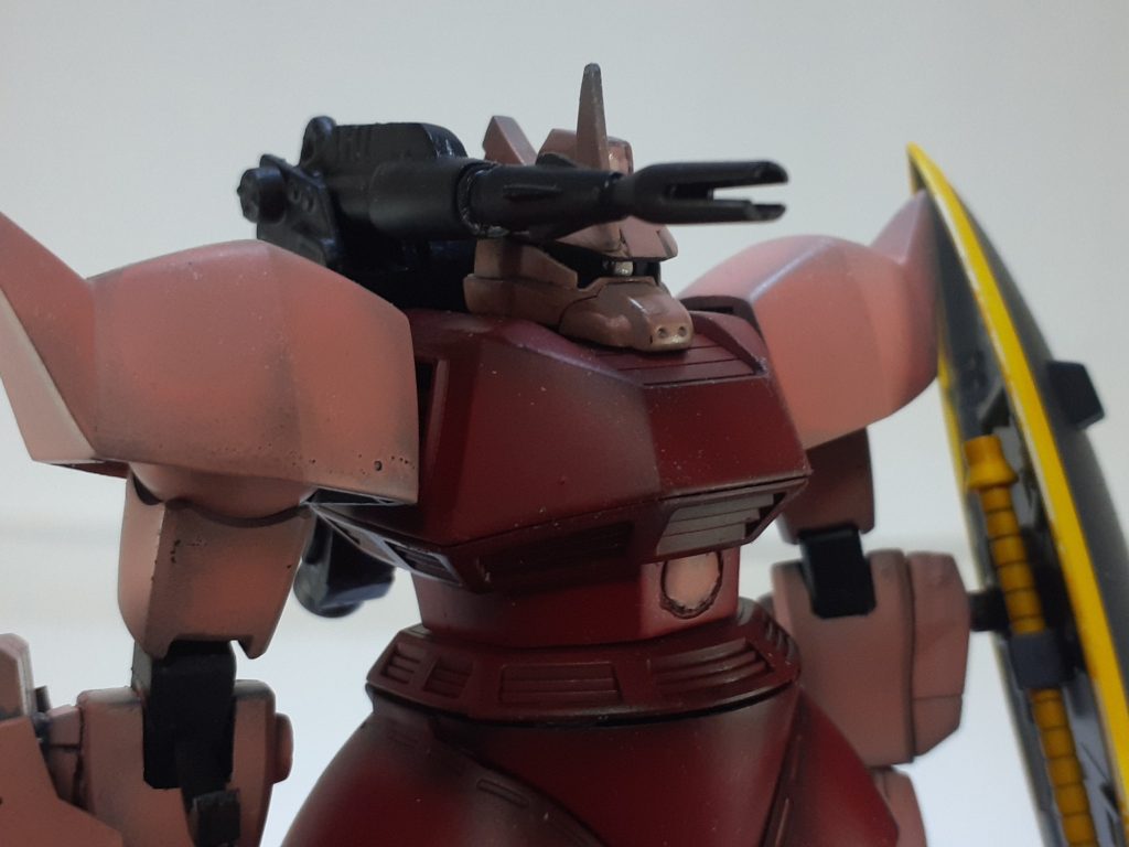 今回の塗装はシンプルに黒サフからのグラデーション塗装を全身に施しました。