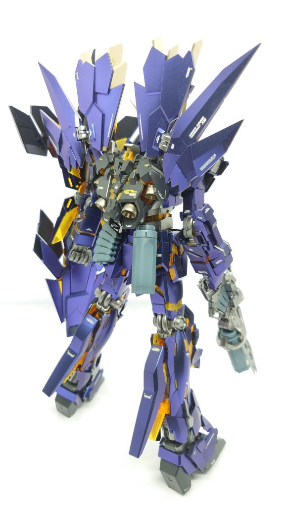 バンシィ・ノルン–4枚目/制作者：三口有 (さんくちあり)