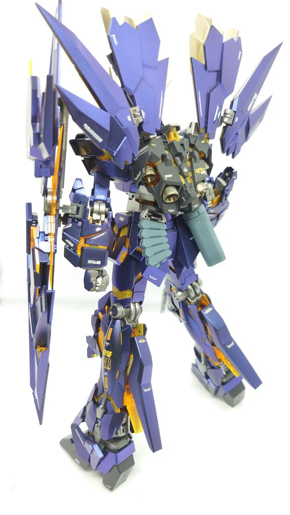 バンシィ・ノルン–5枚目/制作者：三口有 (さんくちあり)