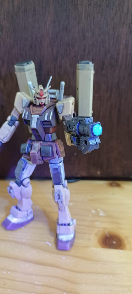 カメラガン僅かな熱源も感知し敵の動きを明確に知ることの出来る兵装