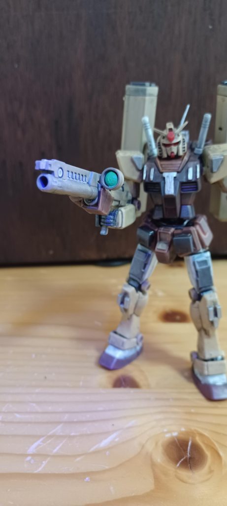 砂漠戦仕様用拡散ビームライフル広範囲にビームをバラ撒き歩兵や戦車の無力化を想定して作られている