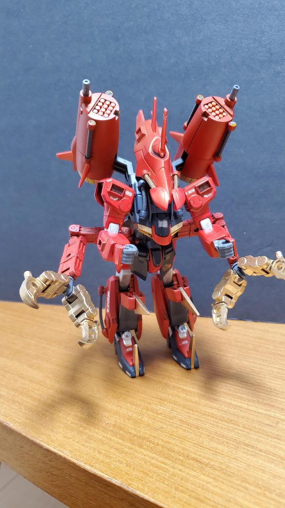 一応は変形出来ますw変形形態はヘルダイバーって名前です